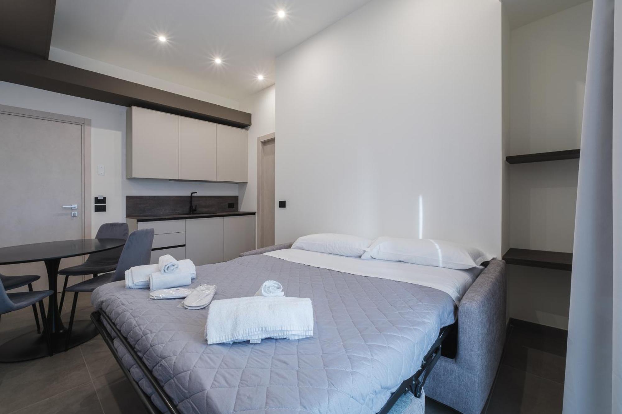 Residence Goldoni6 Suite Apartment Rimini Exterior photo