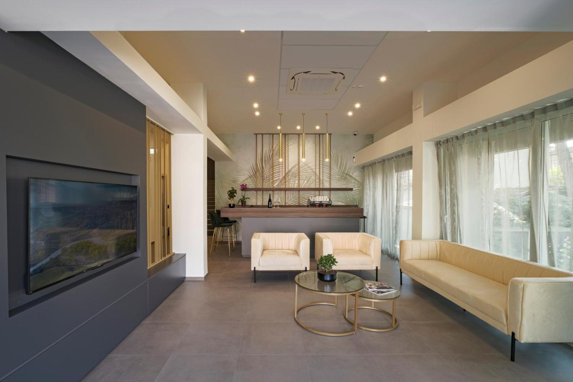 Residence Goldoni6 Suite Apartment Rimini Exterior photo
